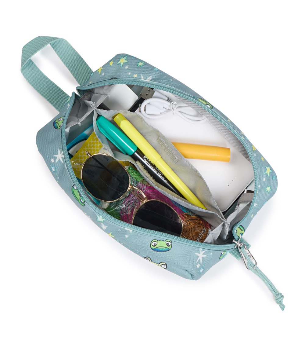 Jansport Perfect Pouch - Leapin' Lillies